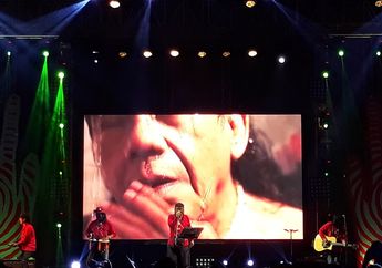 Pengantar Minum Racun, Hibur Penonton yang Seumuran Anaknya!