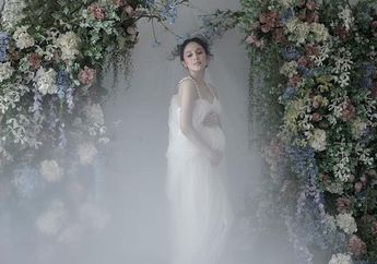 Berfoto Dalam Rangkaian Bunga, Sandra Dewi Jadi Ibu Hamil Impian Wanita, Kok Bisa?