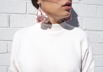 Bukan Ariel Tatum atau Kylie Jenner, Coba Tebak Siapakah Pemilik Bibir Seksi Ini&hellip;