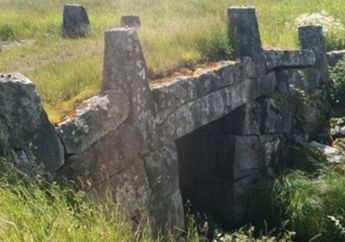 Arkeolog Temukan Sebuah Kuburan, Mayat Kuno Pakai Pakaian Berlafal Allah, Sebagian Orang Justru Marah Karena Hal Ini