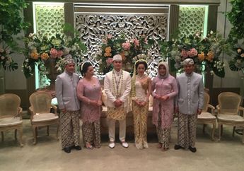 Intip Nih! Isi Kotak Seserahan Karina Salim dan Aldy Primanda