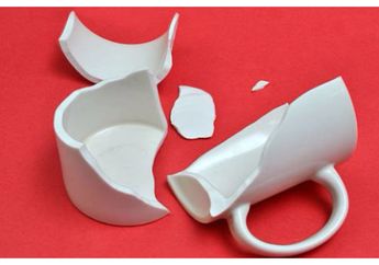 Tau Nggak Sih? Minuman Ini Bisa Kembalikan Gelas Pecahmu Kembali Dalam Bentuk Semula