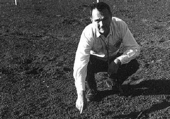 Mendapat Penghormatan, Setelah Meninggal, Pria Ini Dikuburkan Di Bulan! Siapakah Dia?