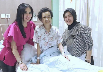 Supir Julia Perez Datang Membawa Air Zam-Zam, Ada Apa Gerangan?