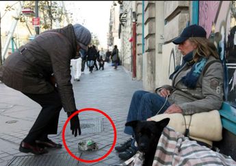 Wanita ini Beri Pengemis Uang dan Kartu Nama, Siapa Sangka Uang itu Kembali Berlipat-lipat dengan Cara ini