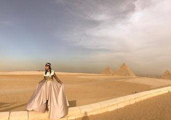 Inilah 5 Foto Terbaik Julia Perez Ketika Jalan-Jalan di Mesir Sebelum Terbaring Sakit 