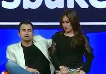Lihat Deh Gaya Duduk Ayu Ting Ting di Sebelah Raffi Ahmad, Bikin Nyinyir!