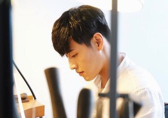 Nggak Cuma Ganteng dan Pandai Berakting, Aktor Korea ini Ternyata Punya Sara Emas yang Bikin Hati Meleleh, yuk, Dengerin!
