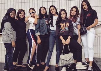 Jadi Mahasiswa, Ini Gaya Busana Prilly Latuconsina Saat Pergi ke Kampus