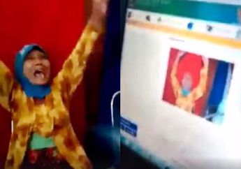 Lucu! Gaya Baru Seorang Nenek Saat Di Foto, Sampai Angkat Tangan di Detik 0.05. Lihat Videonya