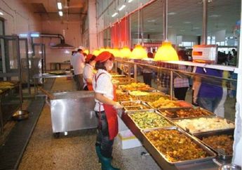 Ada Sebuah Kondom di Makanan Kantin Sekolah, Siswa Jadi Heboh Dibuatnya