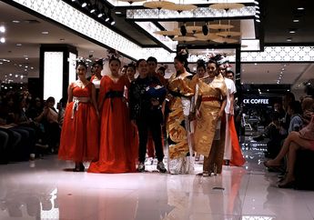 Desainer Langganan Syahrini, Hengky Kawilarang, Gelar Fashion Show dengan Ornamen Origami 