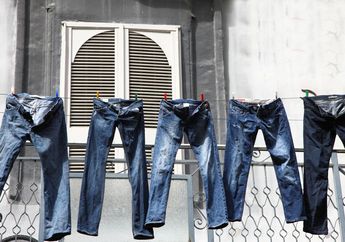 Cara mencuci jeans agar tetap awet