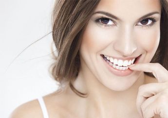 Tanpa Veneer Gigi, Cukup dengan 1 Bahan Alami, Gigimu Langsung Bisa Putih deh!