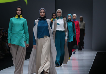 Usung Warna Tren Fashion 2018, L.tru X Mice Cartoon Rilis 30 Koleksi Busana Hijab di Panggung Mode Jakarta Fashion Week 2018 