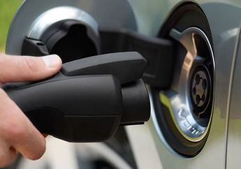 Mobil Dengan Bahan Bakar Minyak Akan Segera Punah? Negara Ini Siapkan Ribuan Stasiun Pengisian Baterai Untuk Kendaraan Listrik!