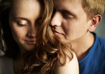 Parfum Pembangkit Gairah yang Harus Kamu Miliki, Bikin Suami Makin Lengket loh!