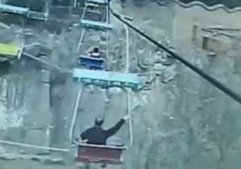 Mencoba Aksi Ala James Bond, Seorang Pria Nekat Terjun Dari Atas Kereta Gantung