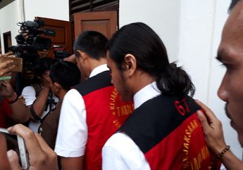 Terkesan Pasrah, Ini Alasan Marcello Tahitoe Alias Ello Tidak Ajukan Eksepsi