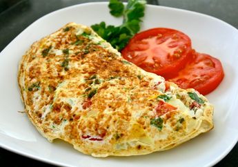 Bingung Mau Makan Apa? Mending Bikin Omlet Cabai Hijau Yang Menggoda Lidah