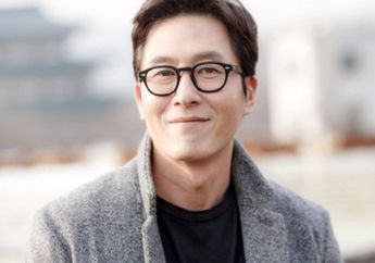 Member 2 Days & 1 Night dan Running Man Hadiri Upacara Pemakaman Kim Joo Hyuk, Salah Satunya Sampai Berderai Air Mata!