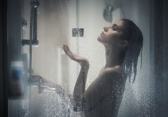 Ternyata 3 Hal Ini Harusnya Tidak Dilakukan Wanita Saat Mandi, Kamu Pasti Sering Melakukannya