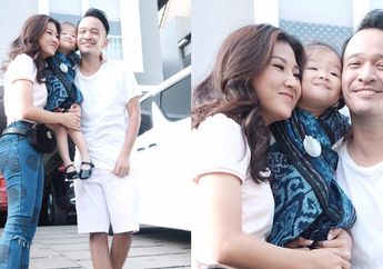 Suaminya Diundang Pernikahan Puteri Presiden ke Solo, Ini Dia Deretan Penampilan Sarwendah Kala Mengenakan Dress, Manis Memesona Banget!