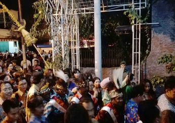 Ramai Banget, Ada 7000 Relawan Jokowi Dari Berbagai Kota Hadiri Acara Midodareni Kahiyang-Bobby Malam Ini