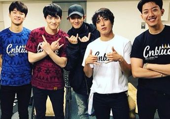 Chanyeol EXO Lakukan Hal Ini Pada Jonghyun CNBLUE, Malah Dapat Pujian Dari Membernya