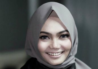 5 Alasan Rina Nose Berhijab Dulu Bikin Hati Bergetar, Kini Ia Lepas dan Alasanya Bikin Gempar!