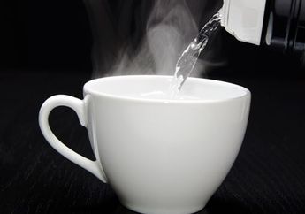 Jangan Anggap Sepele, Air Hangat Ternyata Punya Sejuta Manfaat Ini