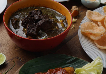 Saat Hujan Paling Enak Makan Malam Dengan Rawong Setan Super Maknyus, Pecah!