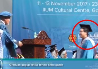 VIDEO : Apes, Terlalu Banyak Pakai Minyak Rambut, Wisudawan ini Malah Alami Hal Memalukan, Rektor Pun Tak Bisa Menahan Tawa