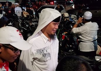 Ahmad Dhani Tak Mau Bicara Hal Lain Selain Politik