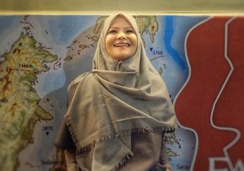 Mantap Menggunakan Hijab, Ini Dia Deretan Penampilan Anggun dan Menawan Penyanyi Terry, Dijamin Bikin Hati Adem nih!