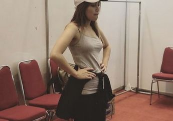 Joget Meliuk-liuk Pakai Tank Top, Ayu Ting Ting Diminta Goyang Roller Coaster