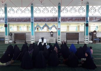 Gara-Gara Ini Umi Pipik Tak Sebarkan Ilmu Agama?