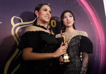 Gagal Ngomong Usai Lari-lari di Panggung AMI Awards, Ini Lho Speech dari Raisa dan Isyana!