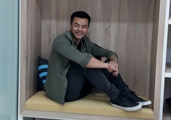 Sweet! Ibadah Bareng Istri, Cara Dion Wiyoko Sambut Paskah