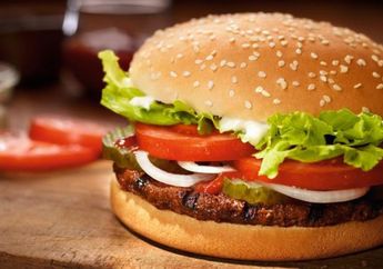Ya Ampun! Nggak terbuat dari Emas, Tapi Burger Restoran Ini Harganya Bisa Buat Nyewa Gedung Pernikahan