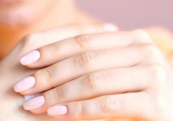 Tak Hanya Wajah, Kamu Juga Bisa Melembutkan Tanganmu dengan Deretan Bahan Ini, Dijamin Bikin Makin Mulus!