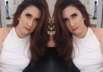 Makin Memesona Pasca Bercerai, Inilah Sederet Penampilan Nafa Urbach dengan Balutan Kebaya Kutubaru, Cantiknya Maksimal!