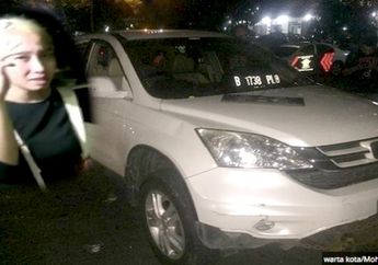 Sadis! Nekat Tabrak Belasan Pengguna Jalan, Ternyata Cewek Pengemudi Honda CR-V Sebelumnya Berurusan Dengan Petugas