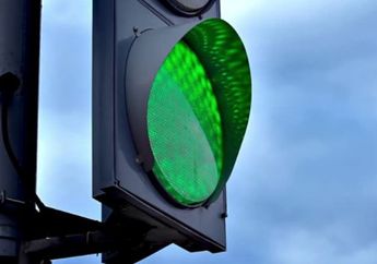 Menakjubkan ! Ternyata Ini Alasan Mengapa Lampu Hijau Diartikan "Jalan"?