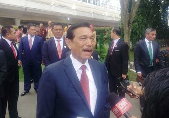 Luhut Panjaitan Bisiki Presiden Jokowi Kalau Orang Sumut Sangar-Sangar
