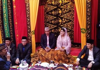 Nggak Nyangka, Kue Artis Berhijab Ini Ada di Hidangan Ngunduh Mantu Kahiyang Bobby, Ini Biang Keroknya!