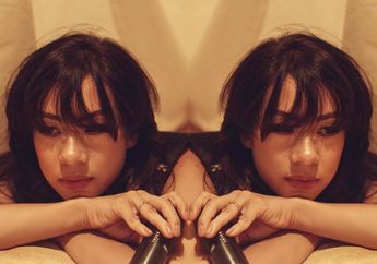 Terciduk Jongkok Dekat Tanaman, Ternyata Ini yang Dikenakan Hot Mama Jennifer Bachdim, Eh..Harga Tasnya Bikin Kamu Sesak Nafas!