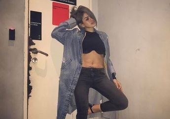 Nikita Mirzani Banderol Harga Rp. 15.000,- Untuk Apa Ya?