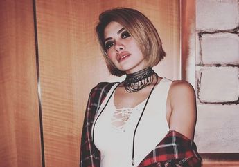 EKSKLUSIF: Begini Rasanya Keliling Jakarta Naik Mobil Nikita Mirzani