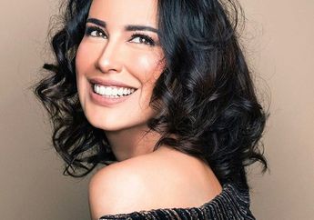 Sophia Latjuba Tampil Menggoda di Video, Netizen: "Yang Muda Aja Kalah"